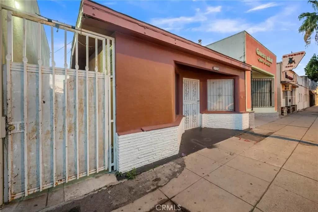 5724 E Beverly Boulevard, Los Angeles, CA — listing photo 1