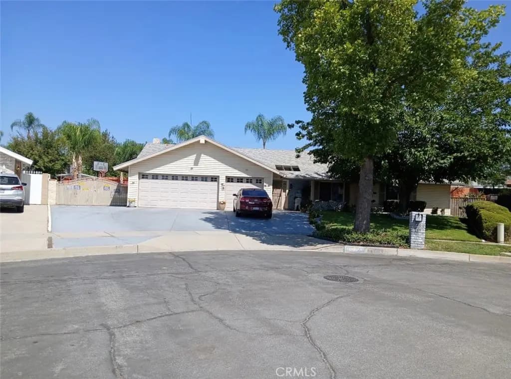 2457 N Fillmore, Rialto, CA — listing photo 1