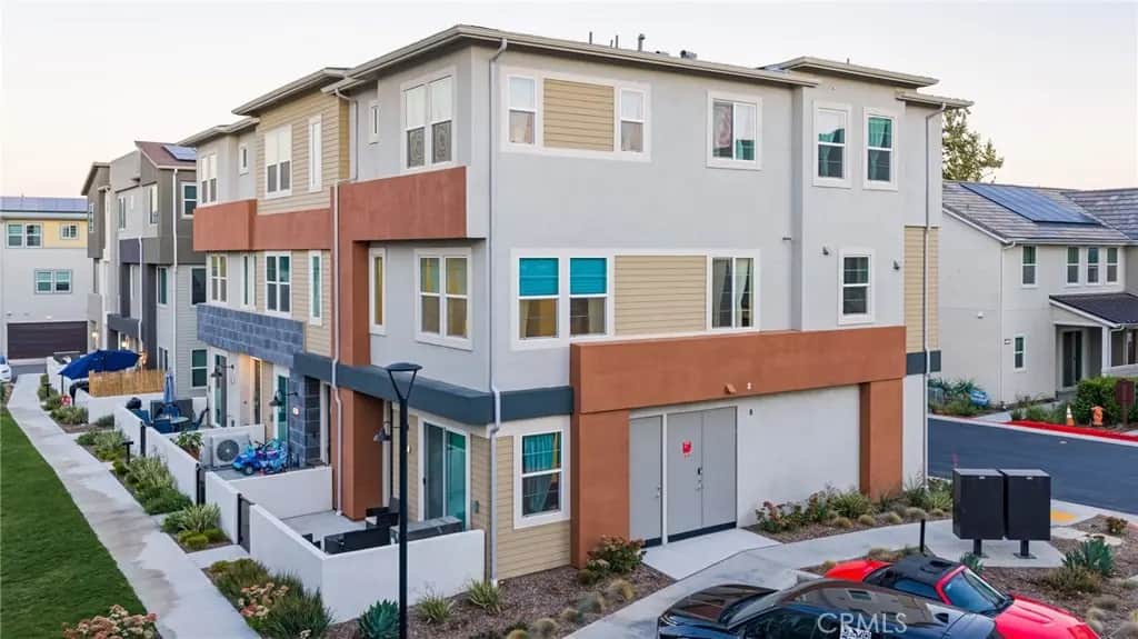 27131 Observation Court, Valencia, CA — listing photo 1