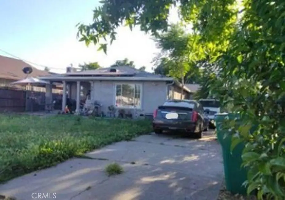 2411 Ophir, Stockton, CA — listing photo 1