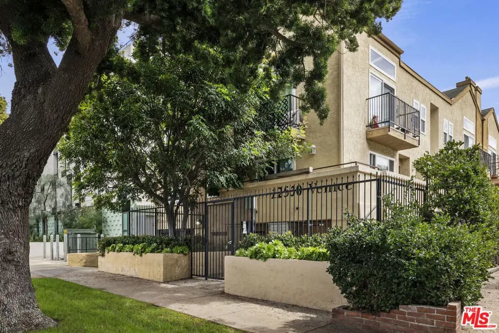 12530 Venice Boulevard 3, Los Angeles, CA — listing photo 1