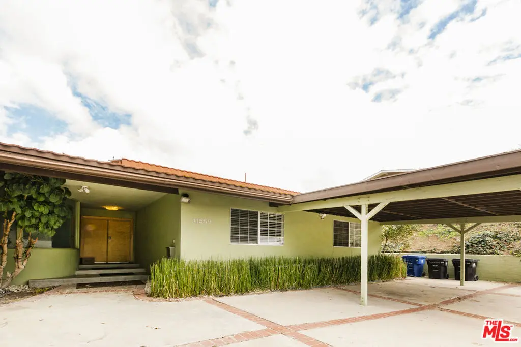 11559 DONA EVITA Drive, Studio City, CA — listing photo 1