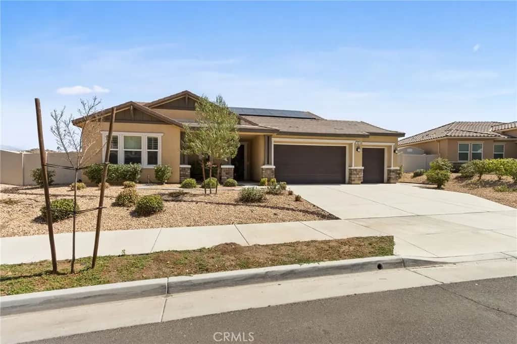 553 Chalakat Court, San Jacinto, CA — listing photo 1