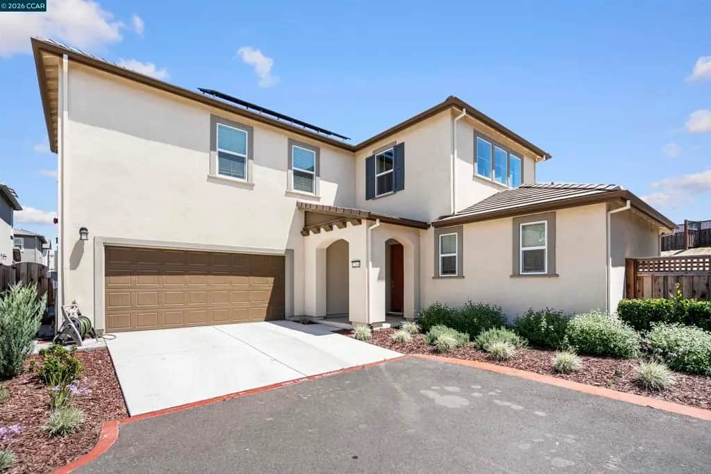 2214 Daimler St, Lathrop, CA — listing photo 1