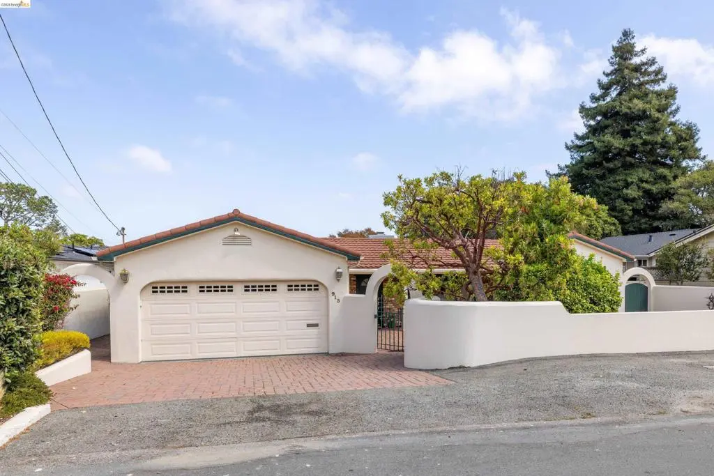 913 Monterey Cir, Monterey, CA — listing photo 1
