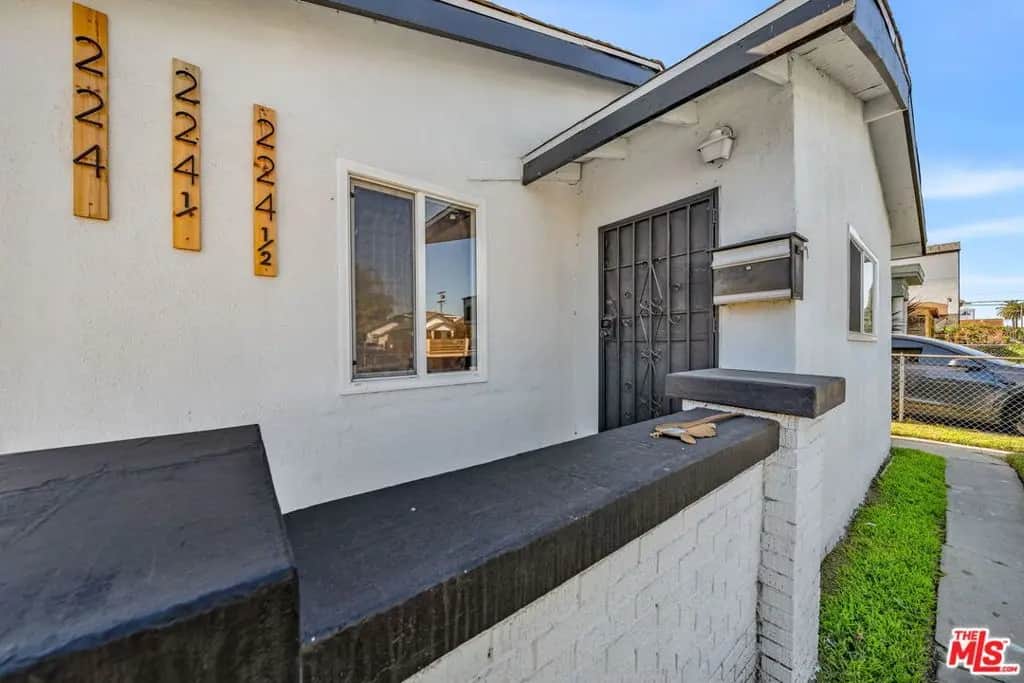 224 W 84th Street, Los Angeles, CA — listing photo 1