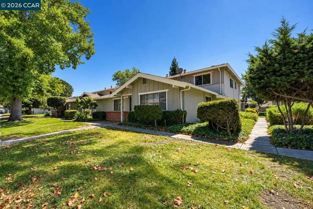 1416 Del Rio Cir B, Concord, CA — listing photo 1