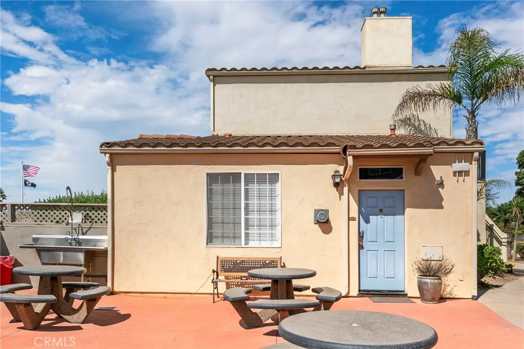 444 Pier Avenue 12, Oceano, CA — listing photo 1