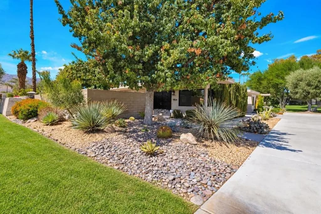 1854 E Chia Road, Palm Springs, CA — listing photo 1
