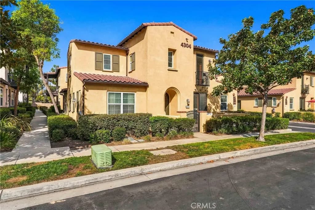 4304 Owens 101, Corona, CA — listing photo 1