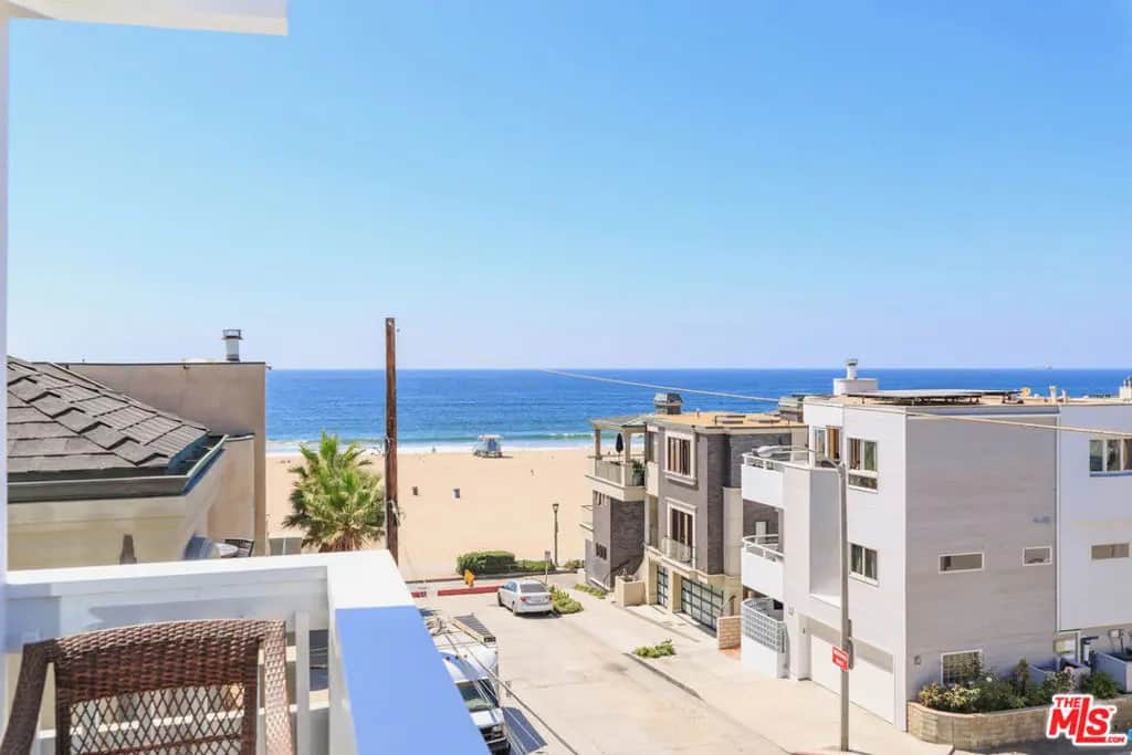 126 Neptune Avenue, Hermosa Beach, CA — listing photo 1