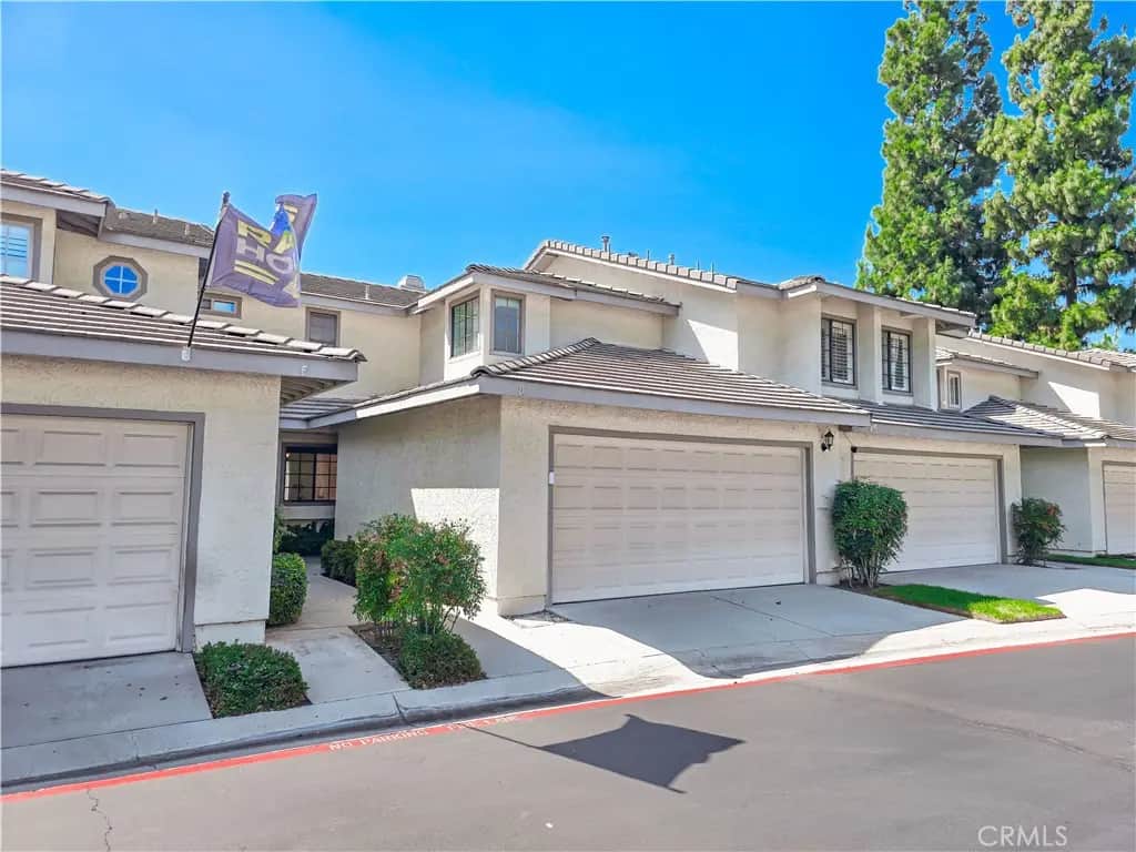 1992 E Cienega Avenue D, Covina, CA — listing photo 1