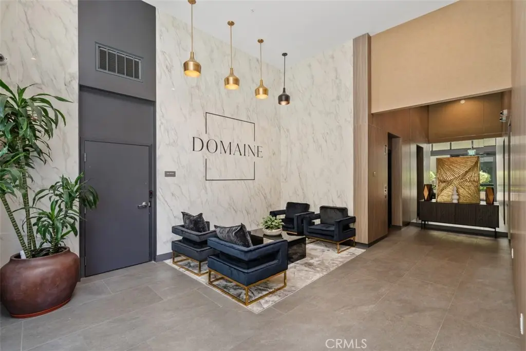 39 S Los Robles Avenue 6017, Pasadena, CA — listing photo 1