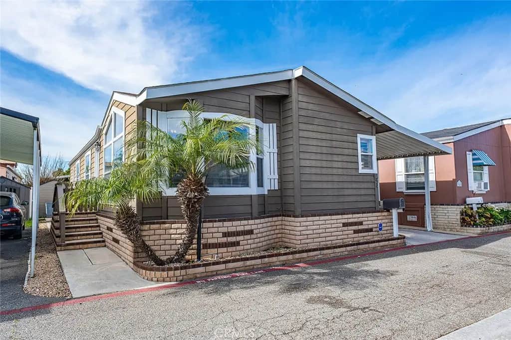 6301 Warner 53, Huntington Beach, CA — listing photo 1