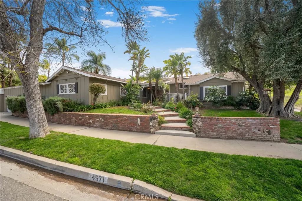 4571 Canoga Drive, Woodland Hills, CA — listing photo 1