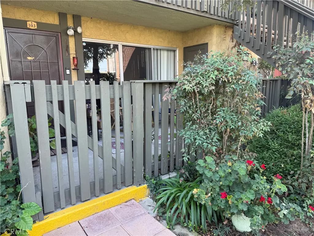 23304 Marigold Avenue 103, Torrance, CA — listing photo 1