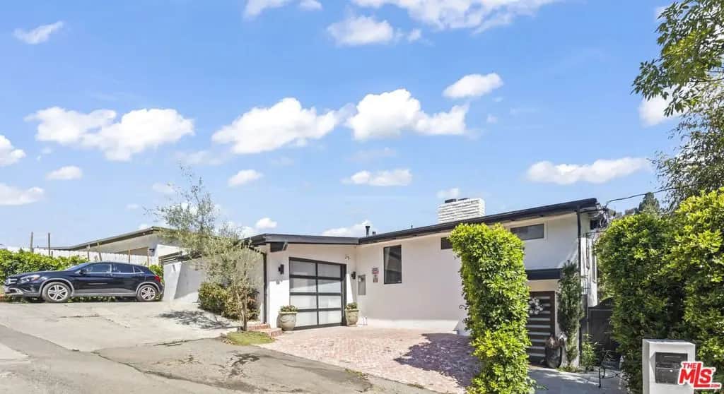 6335 Grape Place, Los Angeles, CA — listing photo 1