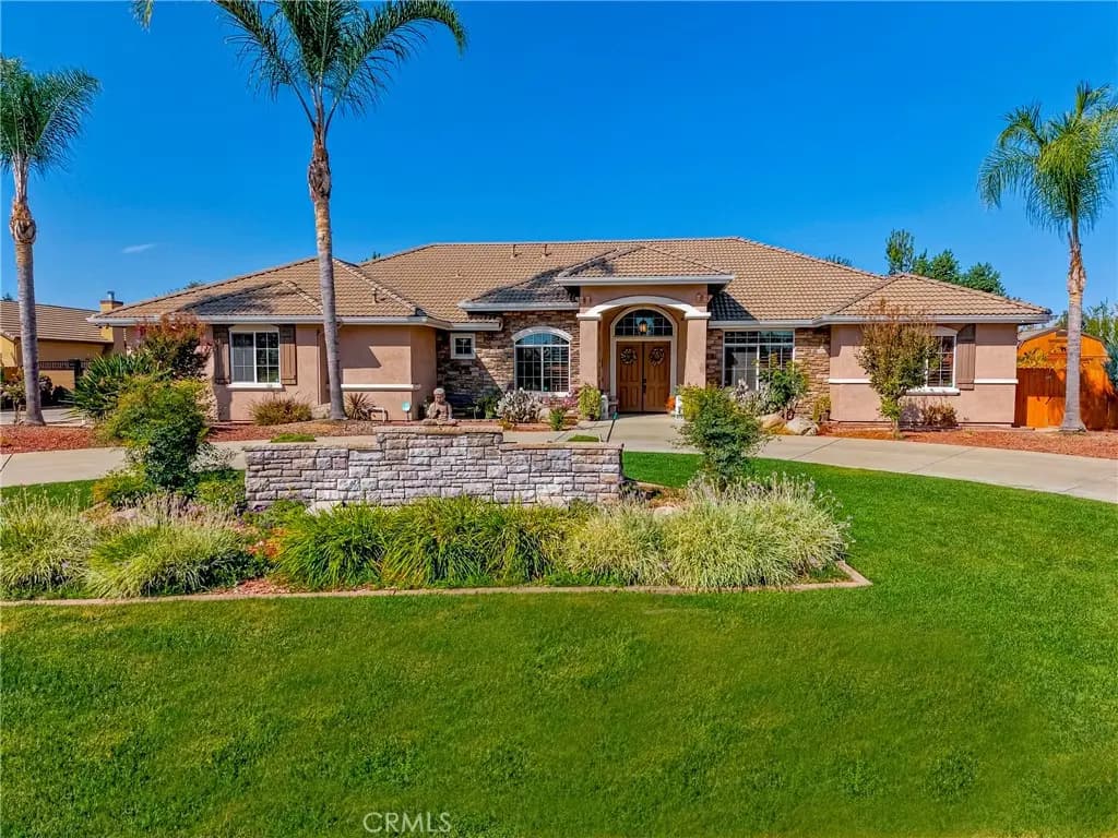 1923 Joeys Court, Atwater, CA — listing photo 1