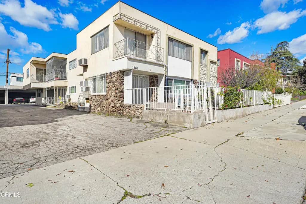 1749 N Edgemont Street, Los Angeles, CA — listing photo 1