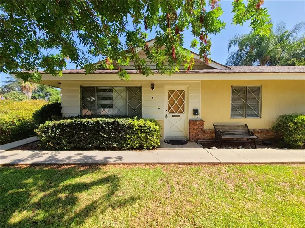 534 Roosevelt Road A, Redlands, CA — listing photo 1