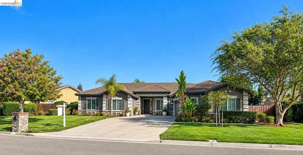 493 Quail Glen Dr, Oakley, CA — listing photo 1
