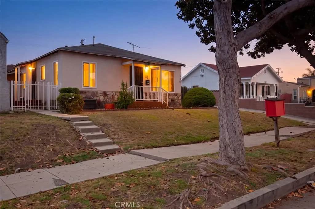 1530 W 81st Street, Los Angeles, CA — listing photo 1