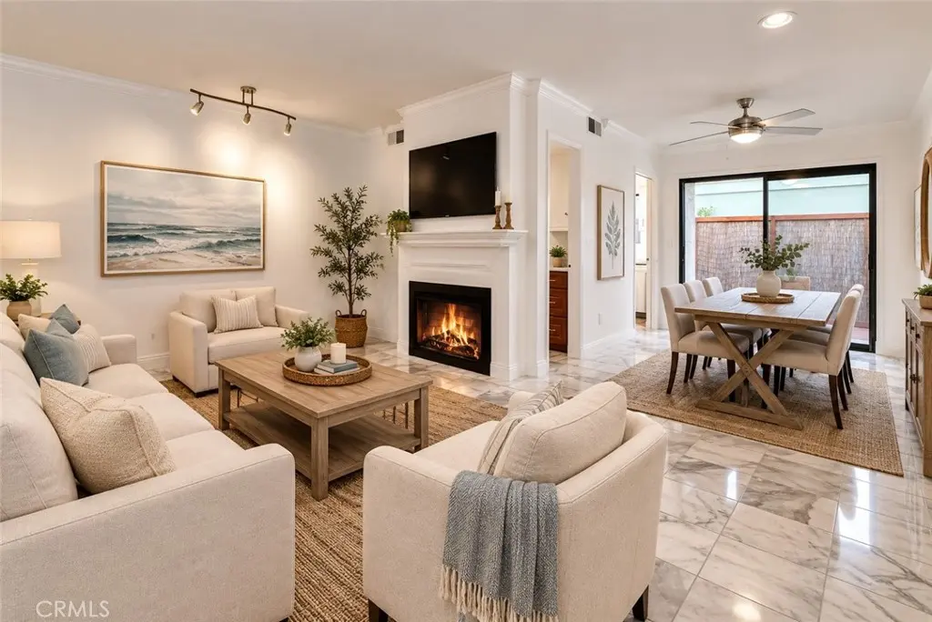 229 W Wilson Street 10, Costa Mesa, CA — listing photo 1