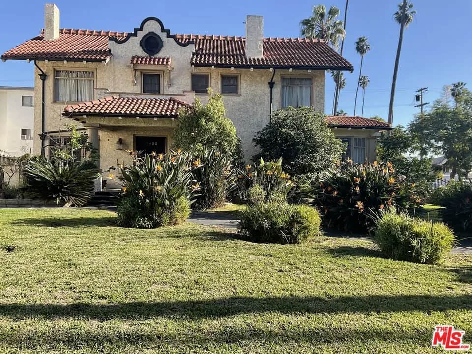 2068 S Hobart Boulevard, Los Angeles, CA — listing photo 1