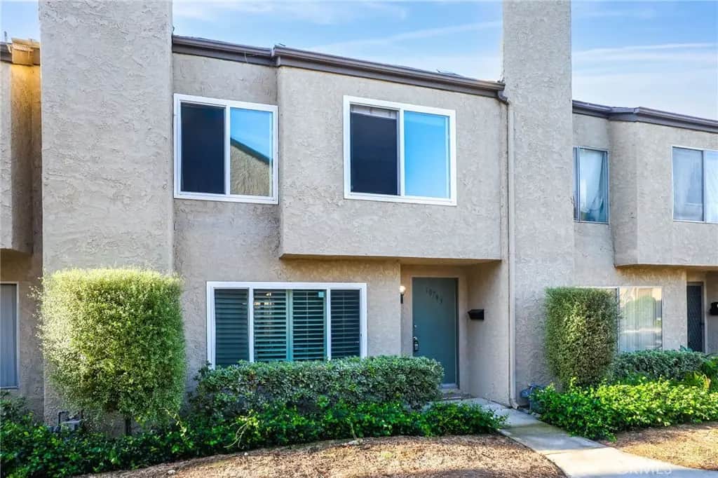 10793 Onyx Court, Fountain Valley, CA — listing photo 1