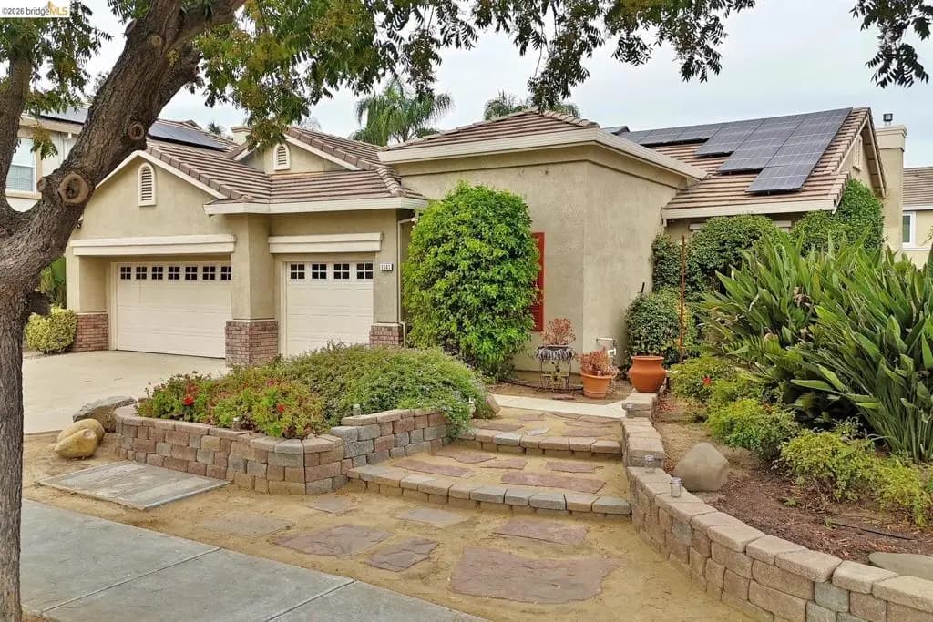 1341 Crescent Drive, Brentwood, CA — listing photo 1