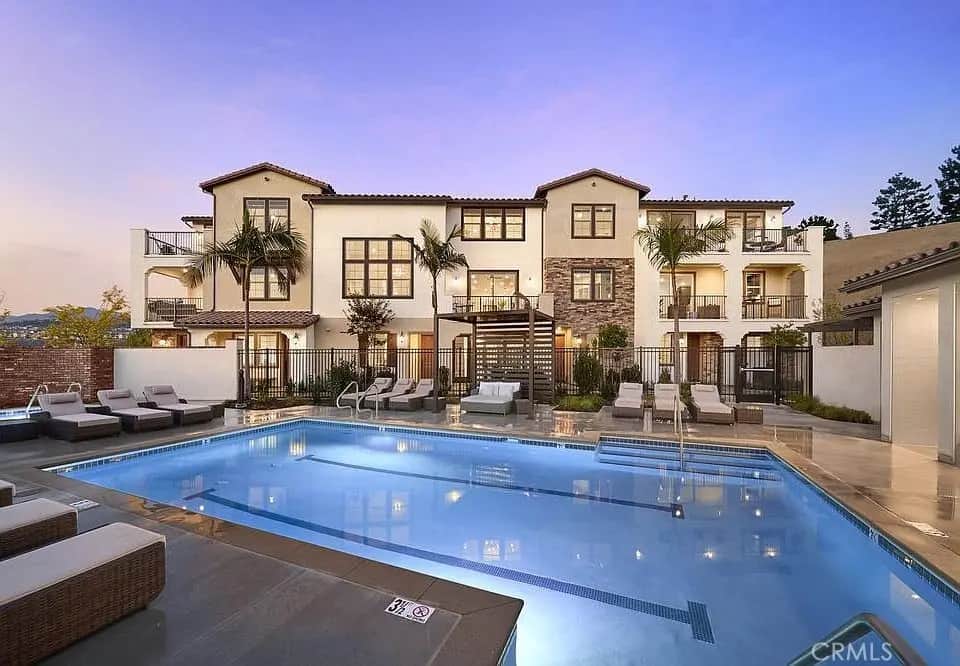 209 Niebla Lane, Mission Viejo, CA — listing photo 1