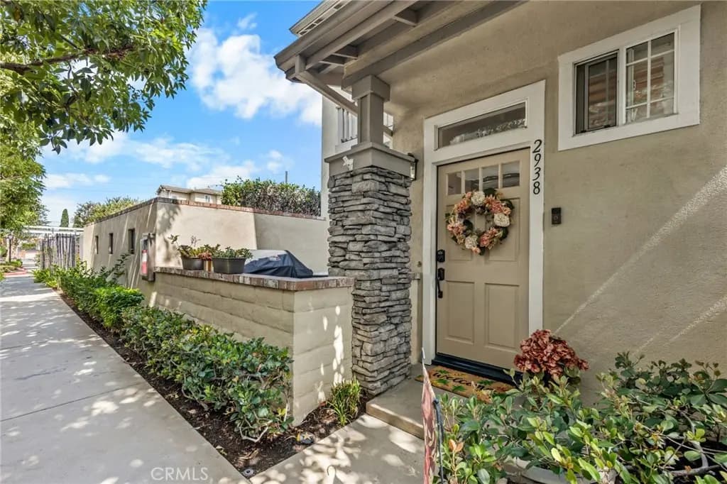 2938 Claremore Lane, Los Alamitos, CA — listing photo 1