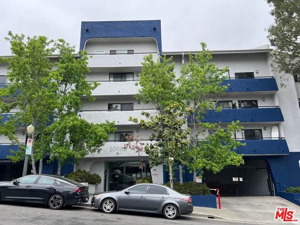 10982 Roebling Avenue 511, Los Angeles, CA — listing photo 1