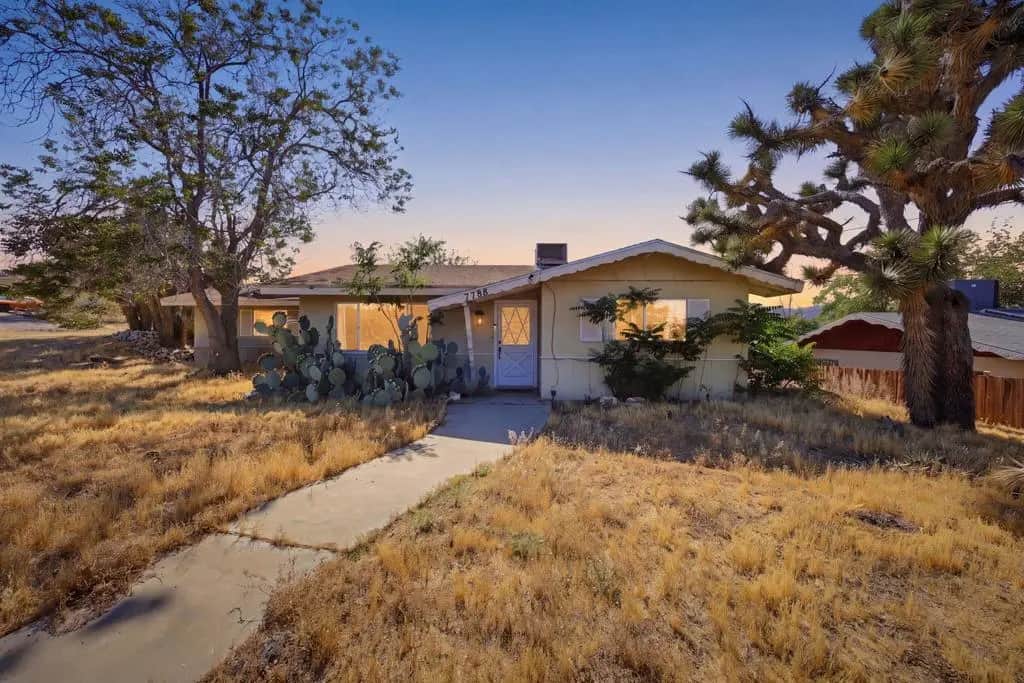 7798 Acoma Trail, Yucca Valley, CA — listing photo 1