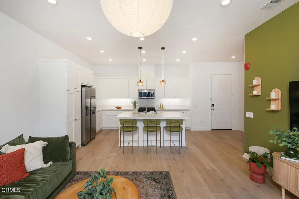 27212 Diamond Peak Lane 301, Valencia, CA — listing photo 1