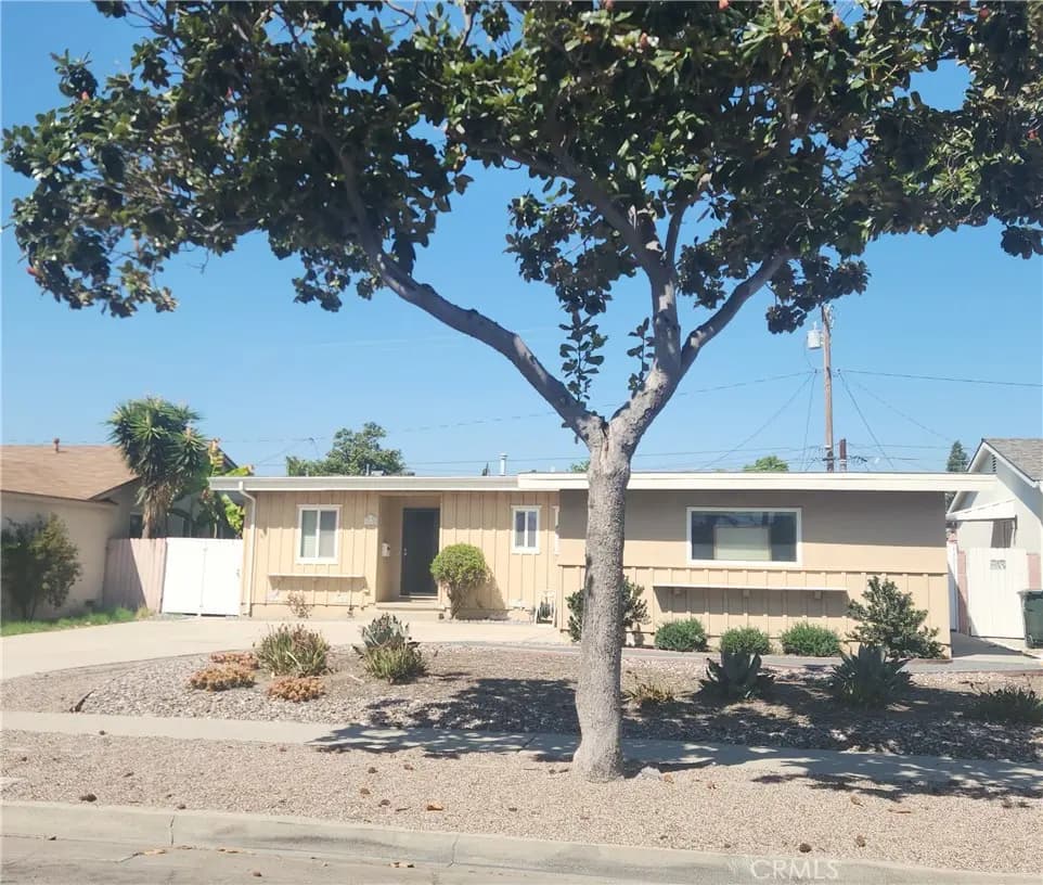1615 W Hill Avenue, Fullerton, CA — listing photo 1