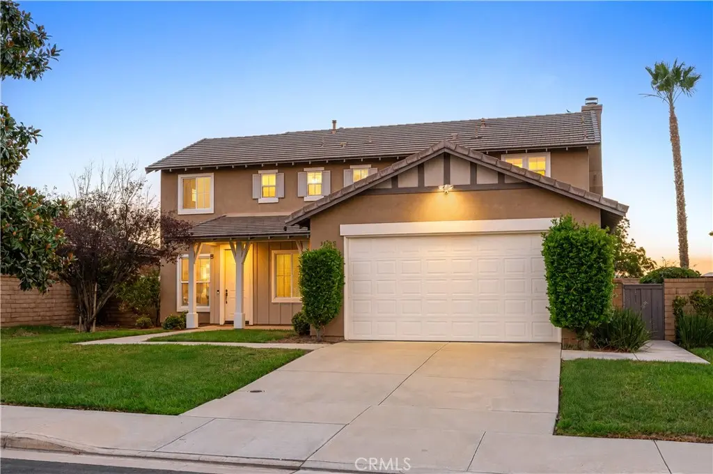 35195 Begonia Lane, Winchester, CA — listing photo 1