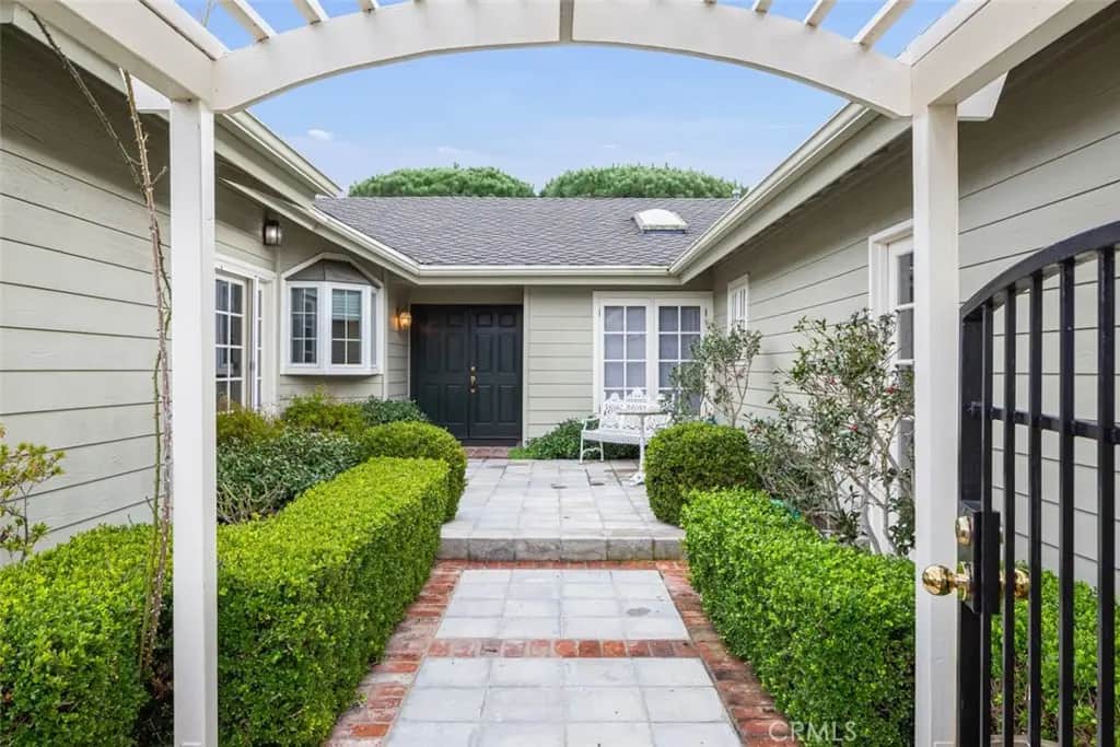 2912 Catalpa, Newport Beach, CA — listing photo 1