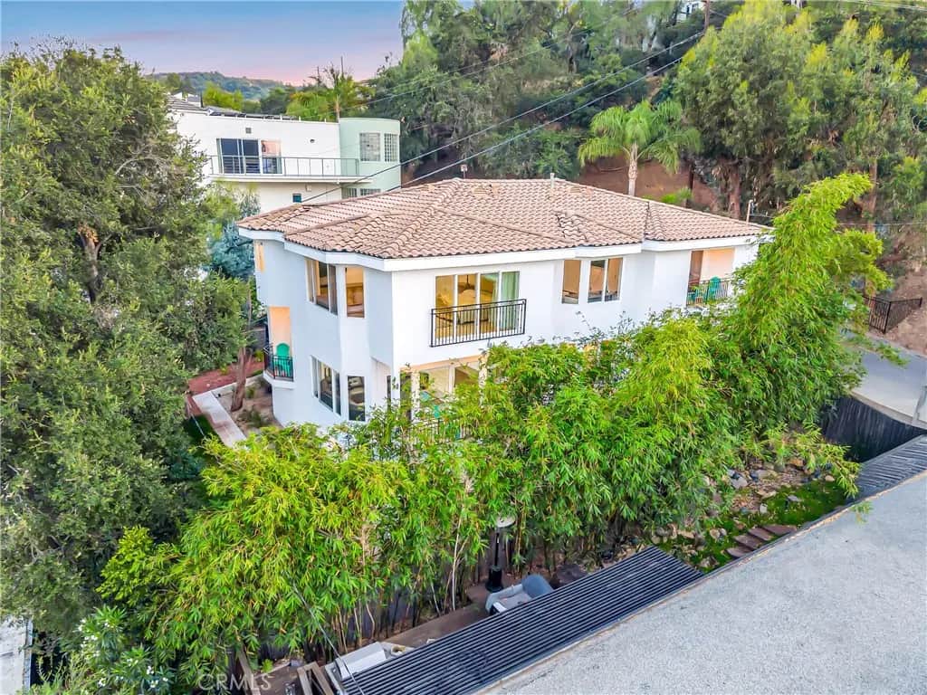 4330 4332 Alhama Dr, Woodland Hills, CA — listing photo 1