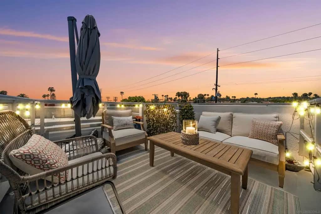 1952 Hornblend 6, San Diego, CA — listing photo 1