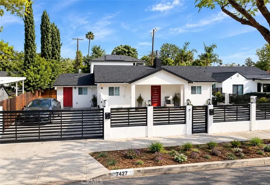 8218 ENCINO Avenue, Northridge, CA — listing photo 1