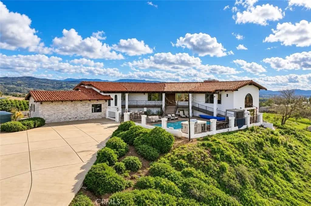 38225 Camino Sierra, Temecula, CA — listing photo 1