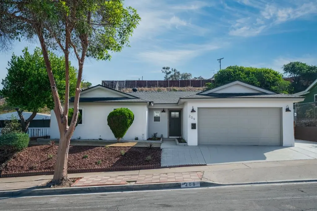 209 Meadowbrook Dr, San Diego, CA — listing photo 1