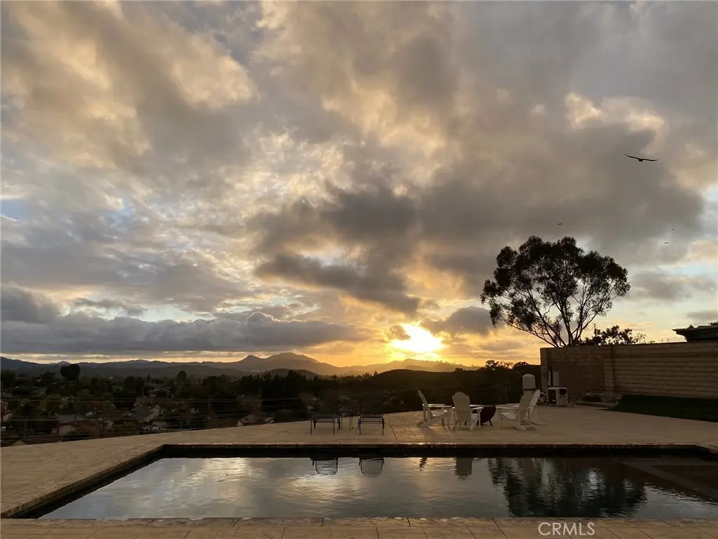 1329 Corte De Primavera, Thousand Oaks, CA — listing photo 1