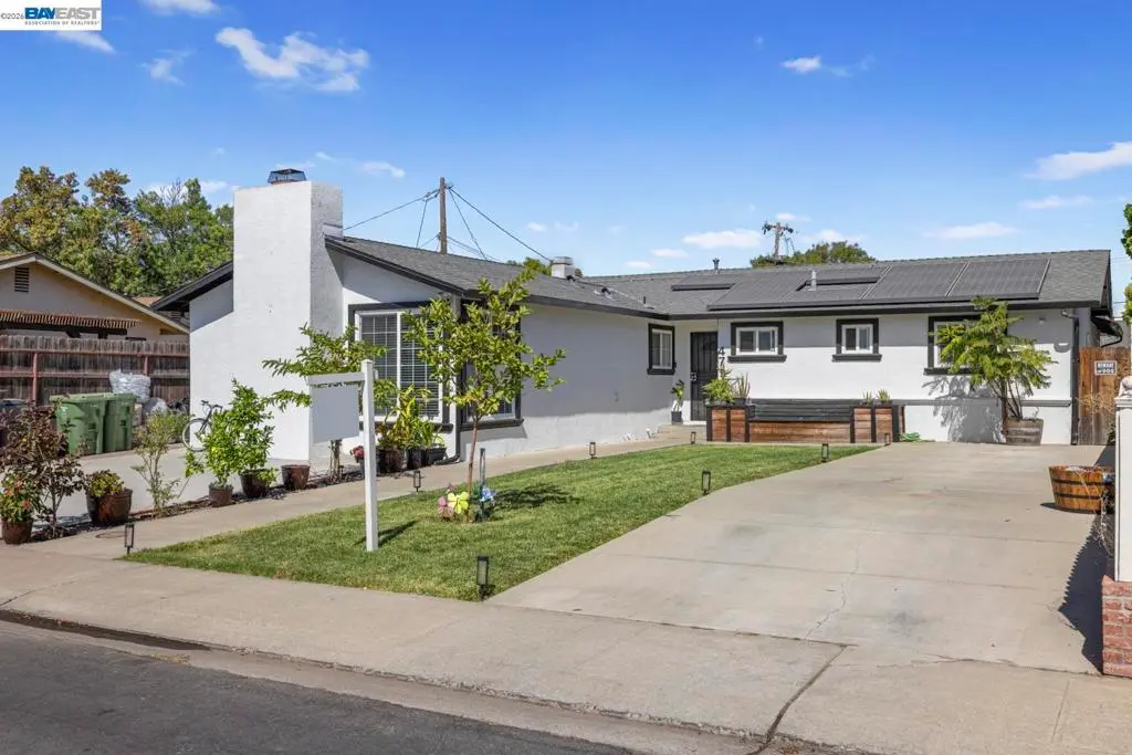 471 Helen Ave., Tracy, CA — listing photo 1