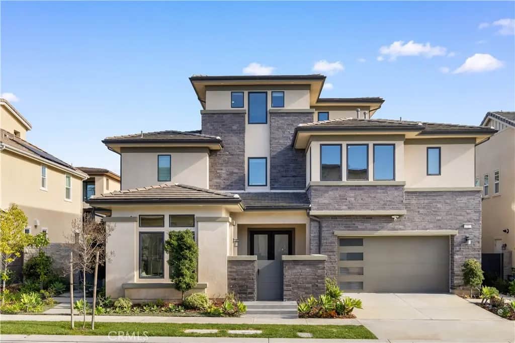 72 Ray, Irvine, CA — listing photo 1