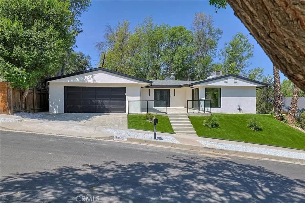 5843 Nevada, Woodland Hills, CA — listing photo 1