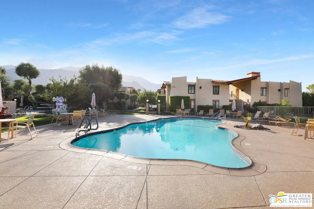 1407 N Sunrise Way 22, Palm Springs, CA — listing photo 1