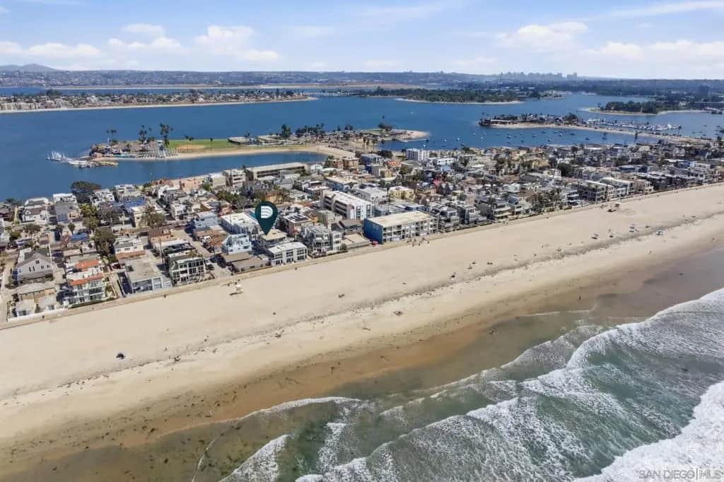 3786 Strandway 2, San Diego, CA — listing photo 1