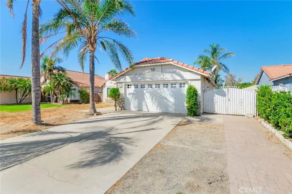8344 Bermuda Court, Fontana, CA — listing photo 1